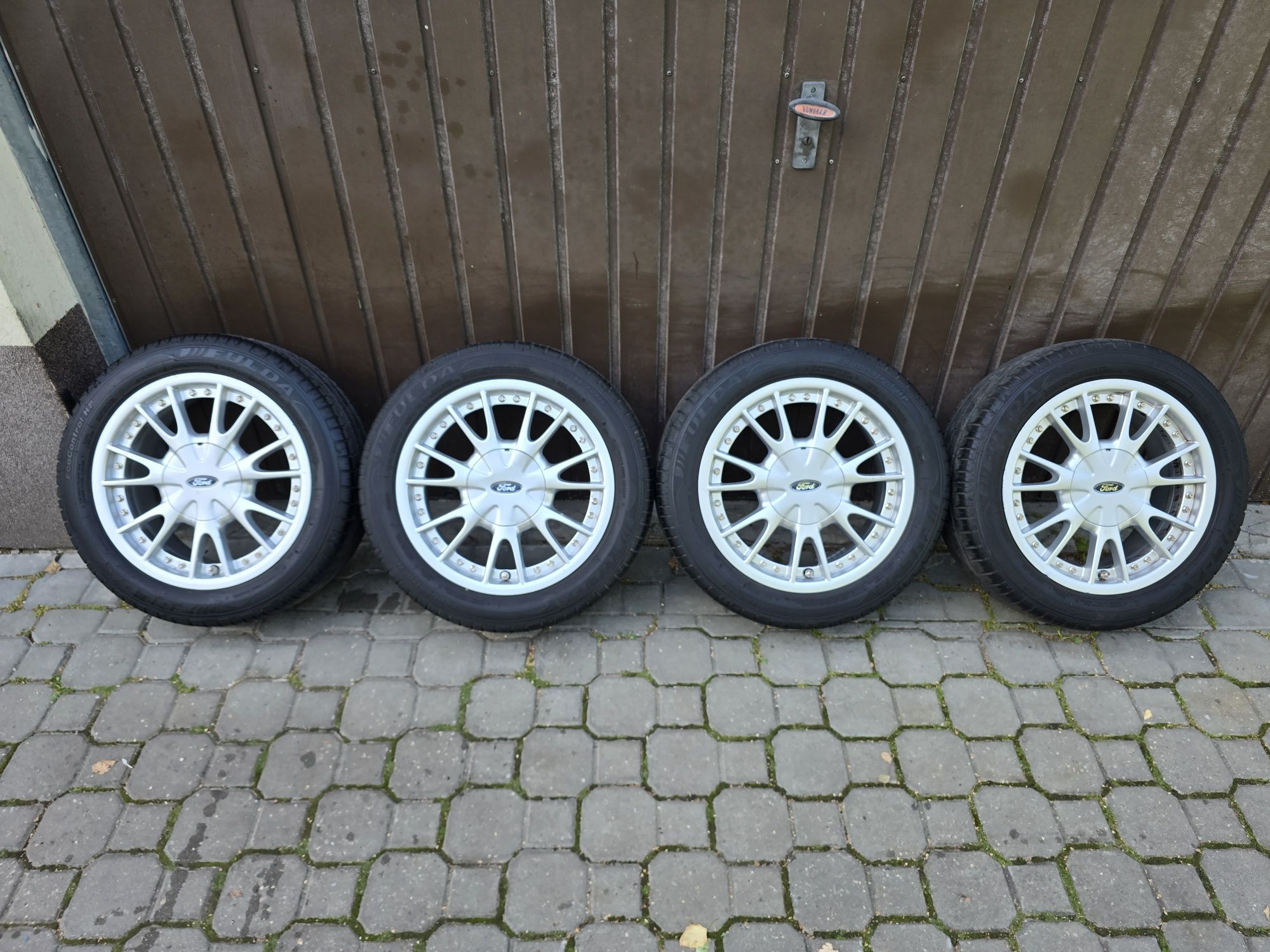 Felgi z oponami 195/50R15 Ford Fiesta 4x108 Fusion Focus Puma KA+