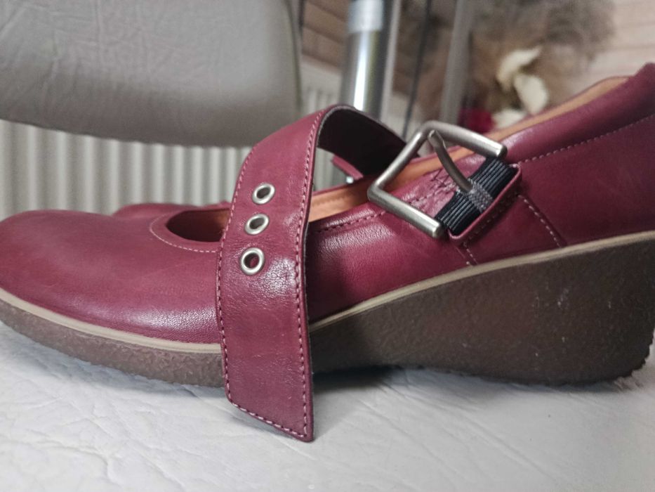 Buty damskie Ecco skórzane r.41