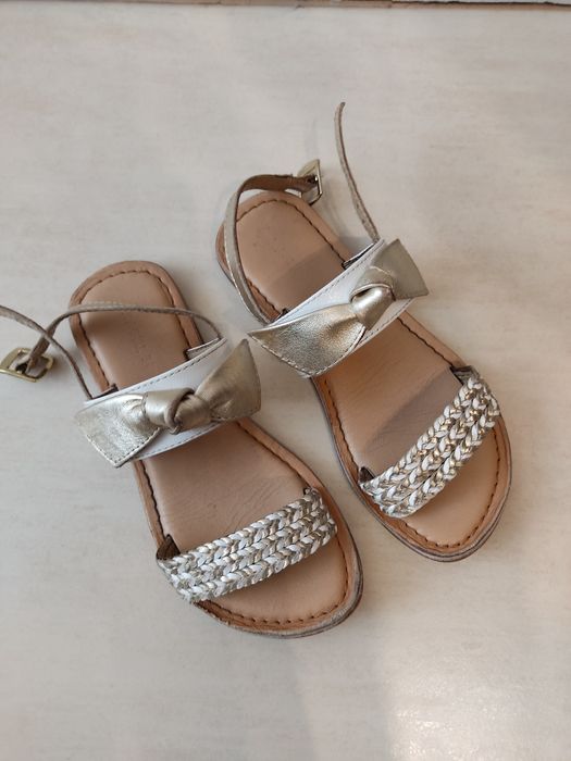 Sandálias menina tam. 31