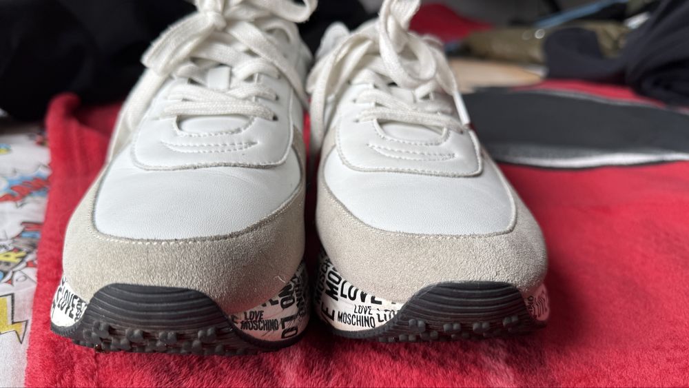 Кросівки moschino