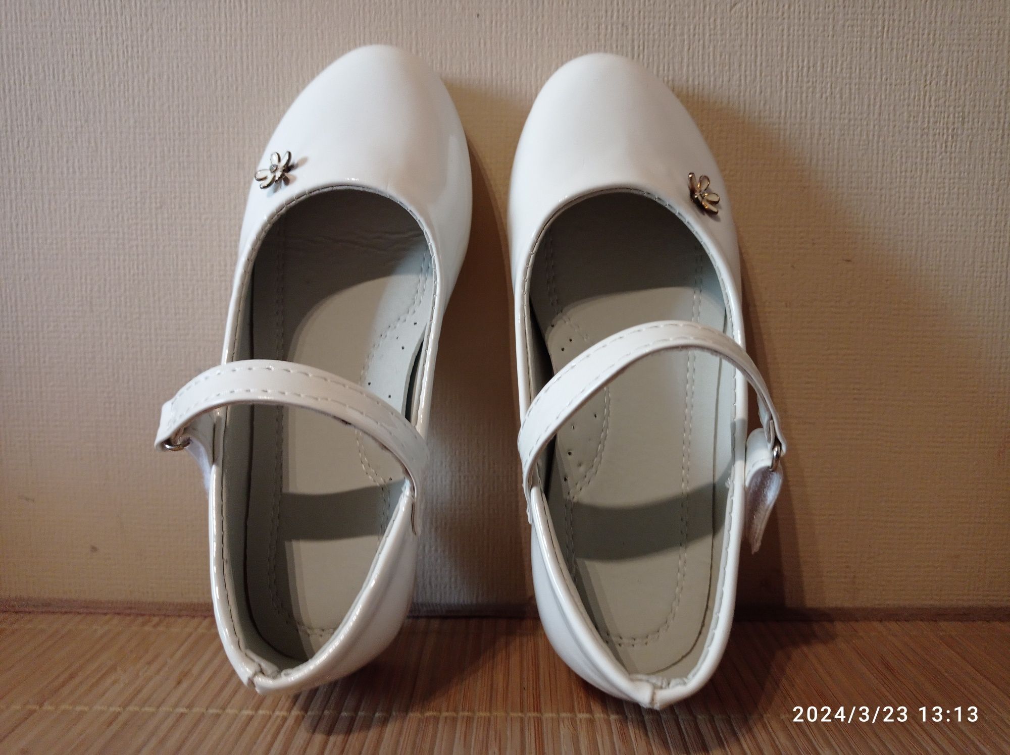 Buty na komunię 32