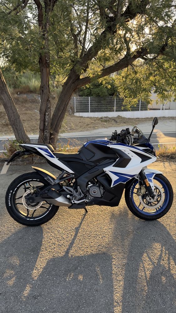 Mota Bajaj Pulsar RS200 7mil km 2018