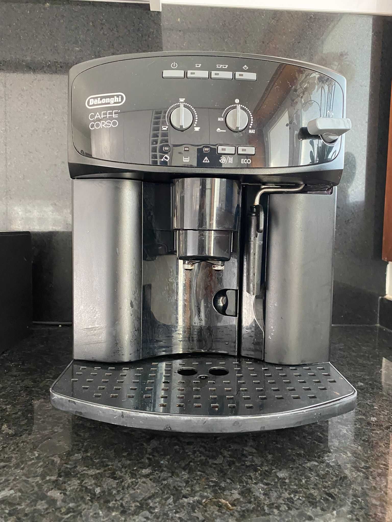 Máquina Café DeLonghi