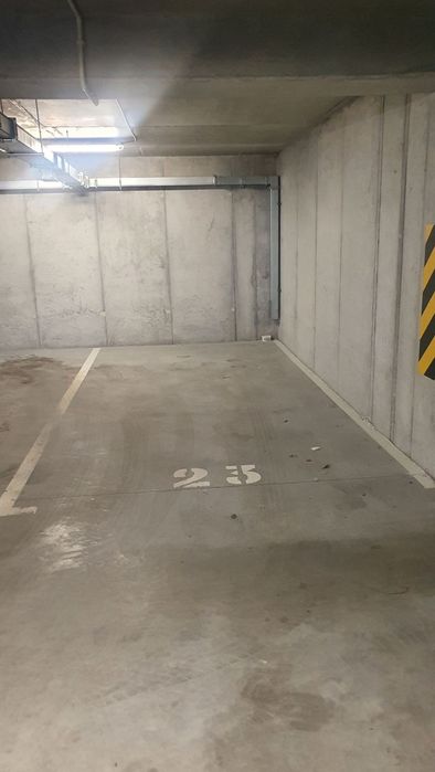 Miejsce parkingowe w hali garażowej garaż ul.Byka Lwa os. Zodiak Malta