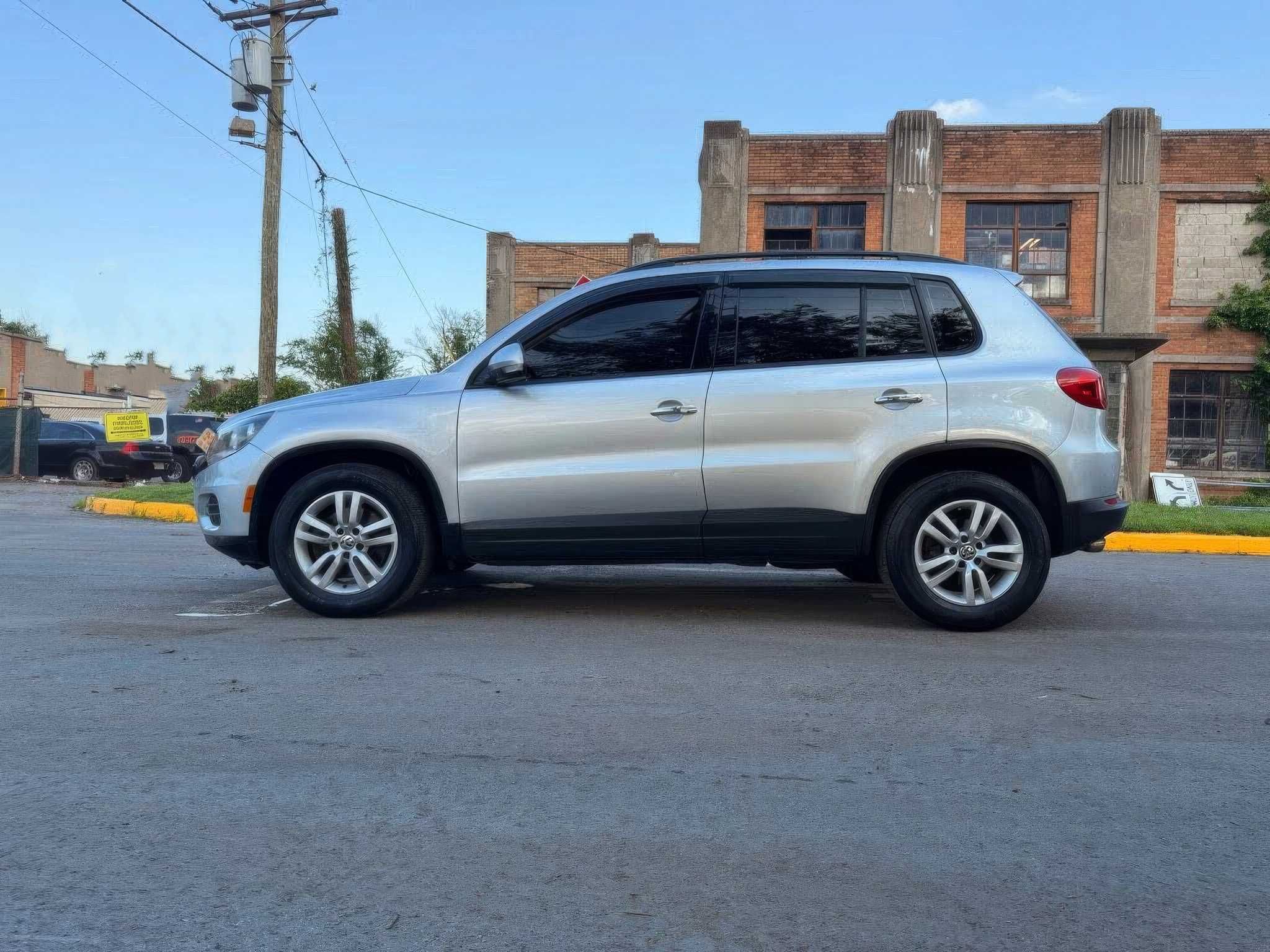 2016 Volkswagen Tiguan S 4Motion