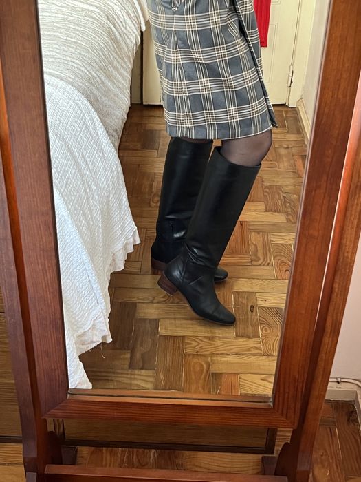 Botas pele pretas, tamanho 37