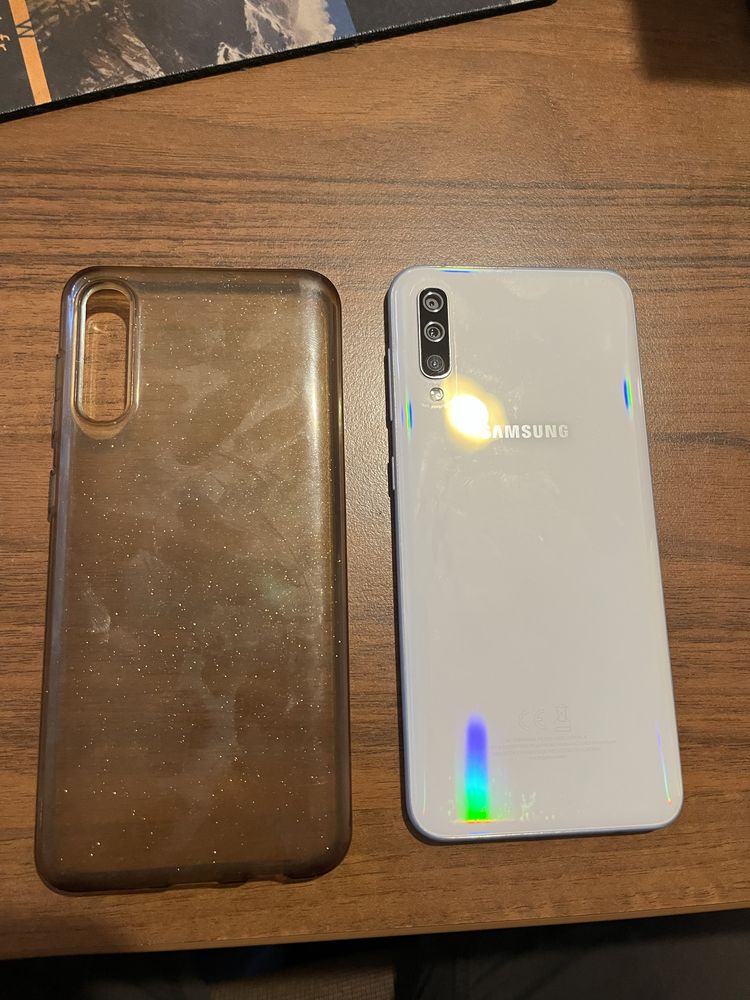 Samsung Galaxy A50 - white