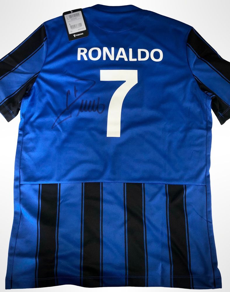 Camisola assinada Cristiano Ronaldo com COA - Andorinhas FC - CR7