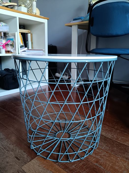 Mesa de apoio com tampa, IKEA