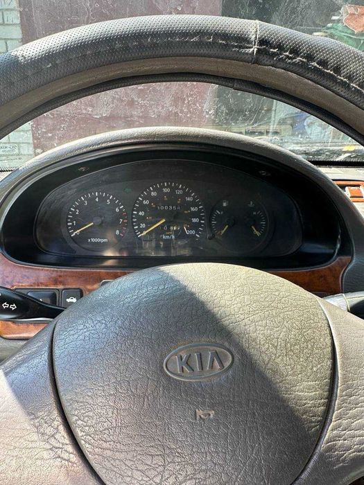 Продам КIA Спортедж 1996 року на повному ходу