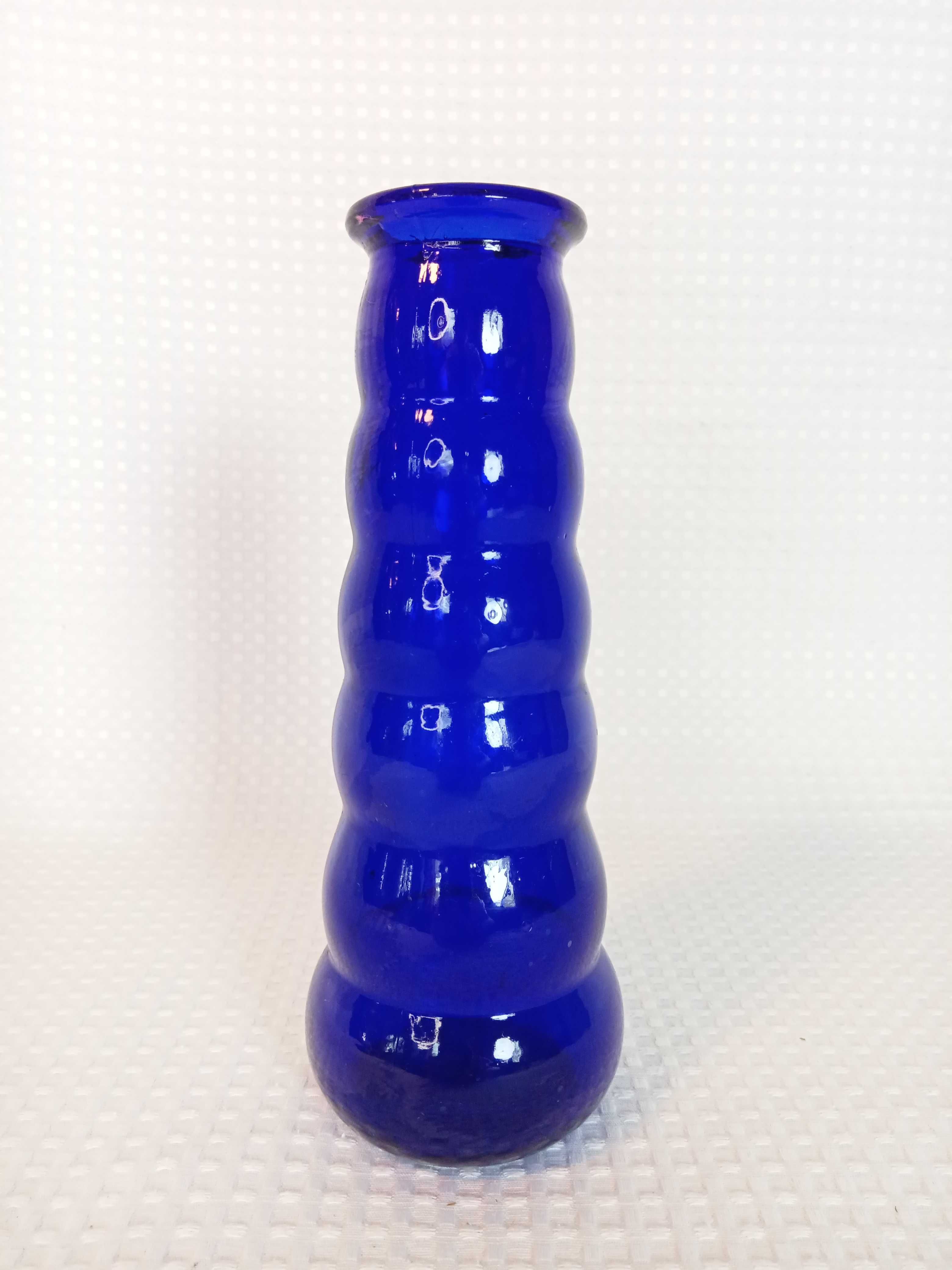 wazon niebieski szkło kolorowe kobaltowy BAŁWANEK