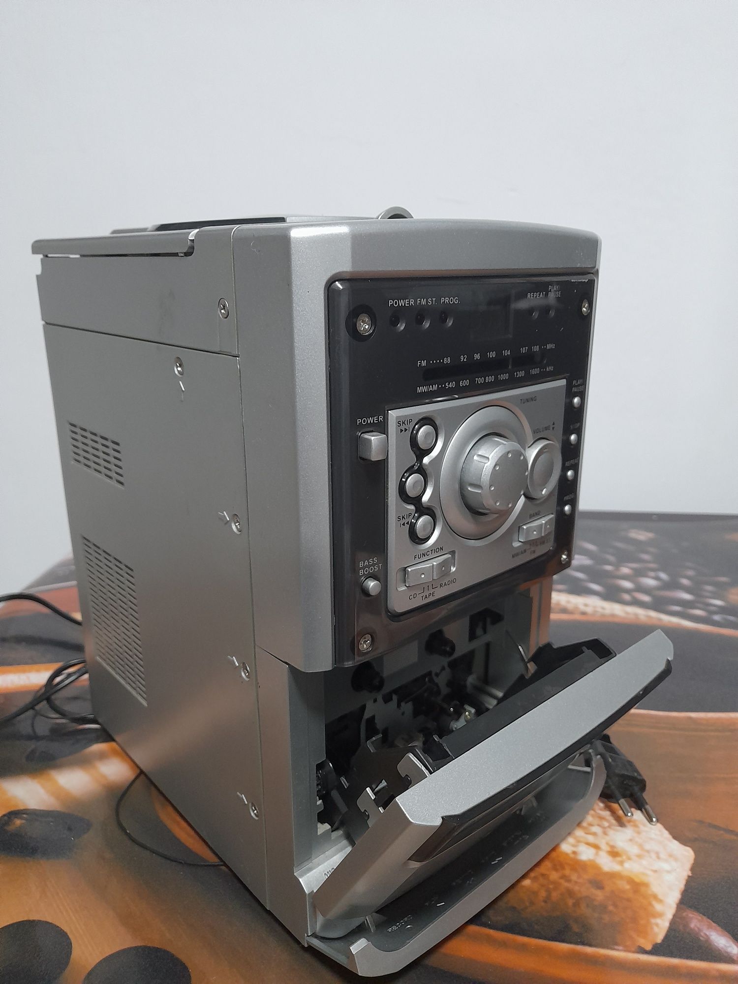 Mini wieża hi fi !