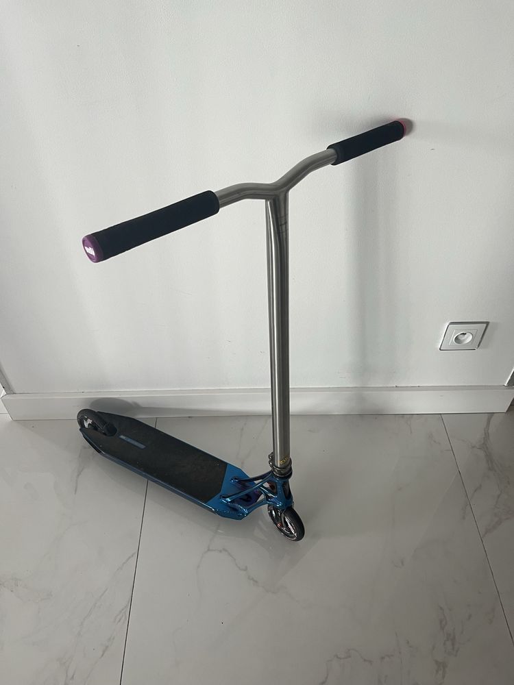 Hulajnoga wyczynowa custom build