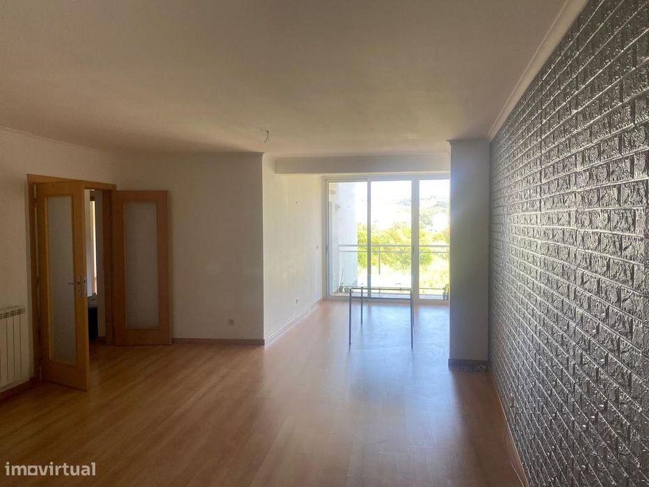 Apartamento T2 128m2 - Rio de Mouro