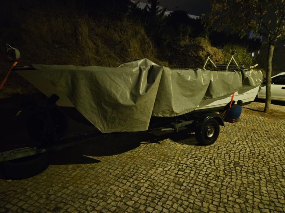 Vendo minha carinha com espensao  até próximao ano