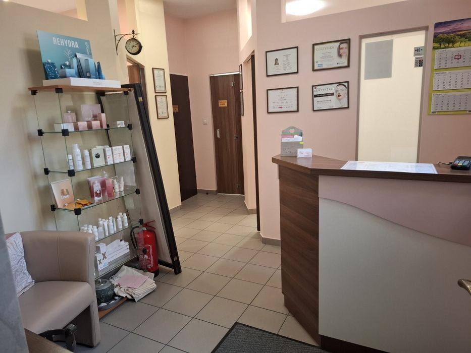 Sprzedam dobrze prosperujący salon kosmetyczny