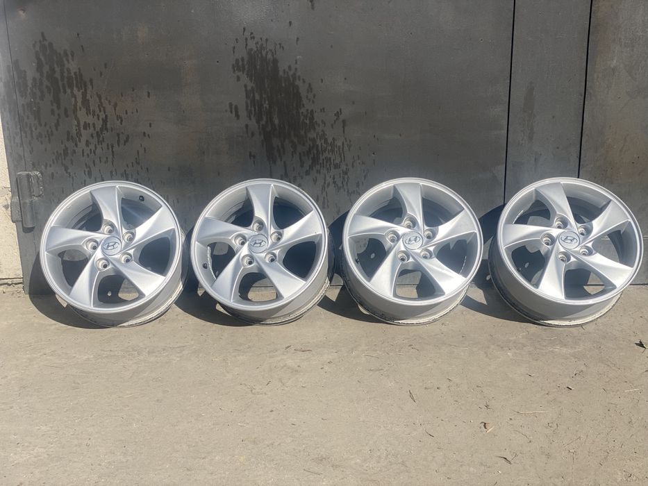 Продам комплект оригінальних дисків hyundai 5 114,3 15 r15