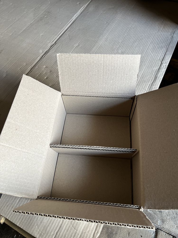 Продам коробки картонні 2 кг