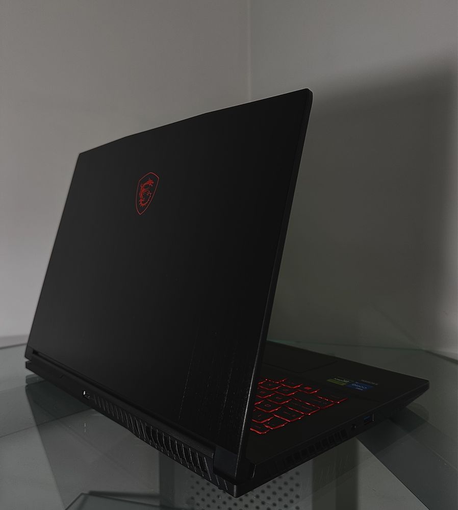 Игровой ноутбук MSI GF63 i5-12450H/16GB/512 RTX4050 144Hz