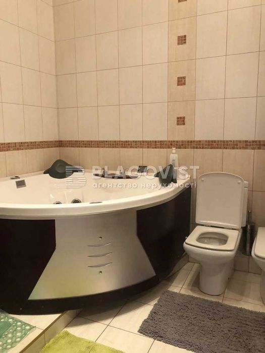 Продаж 2 кв Костьольна 7 Шевченковский р-н м Майдан Незалежності