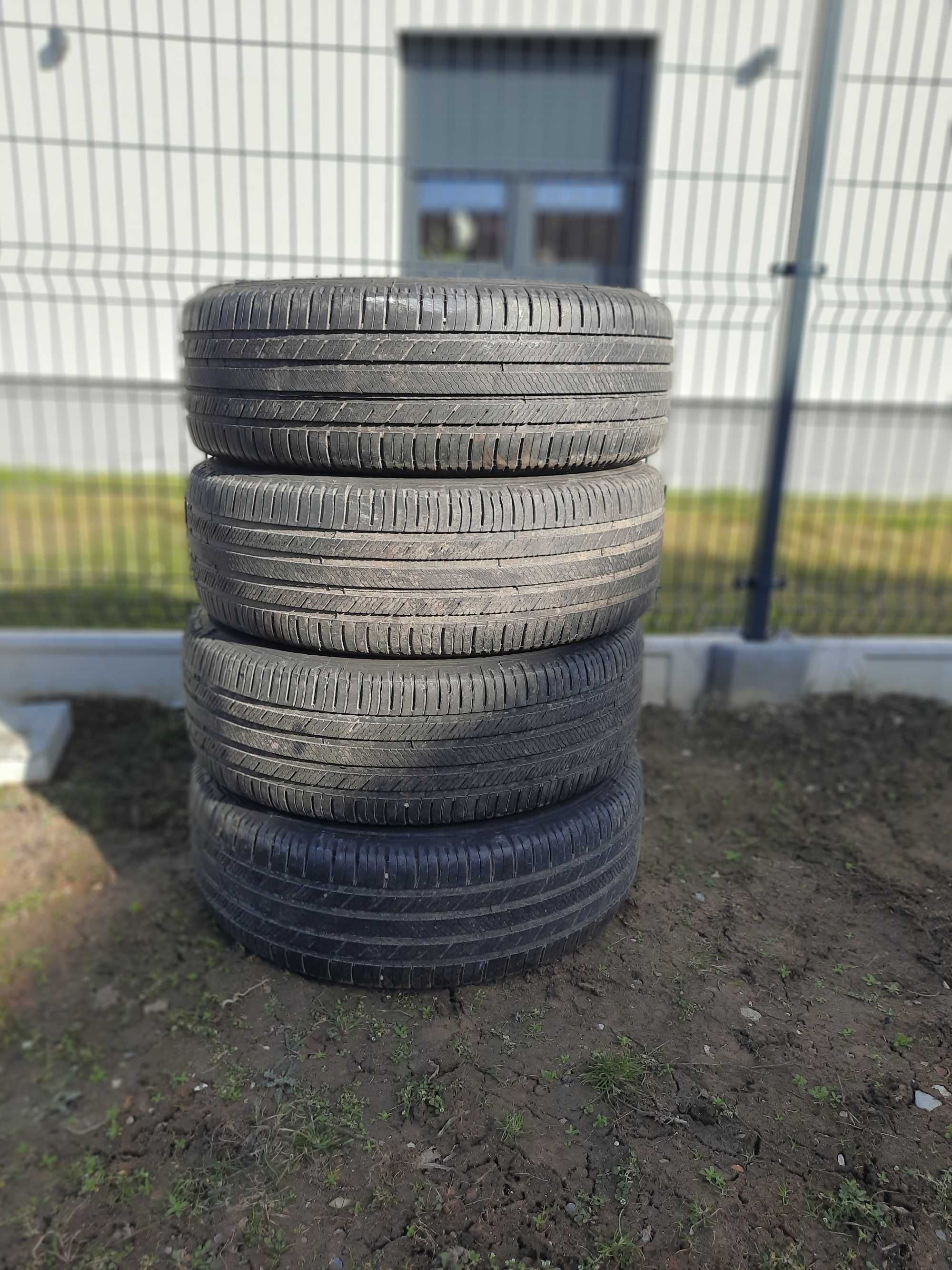 Michelin Premier LTX 4szt całoroczne 235/60/R18