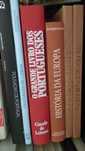 Livros antigos de tamanho grande