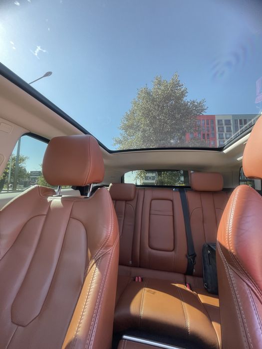 Land rover evogue 2012