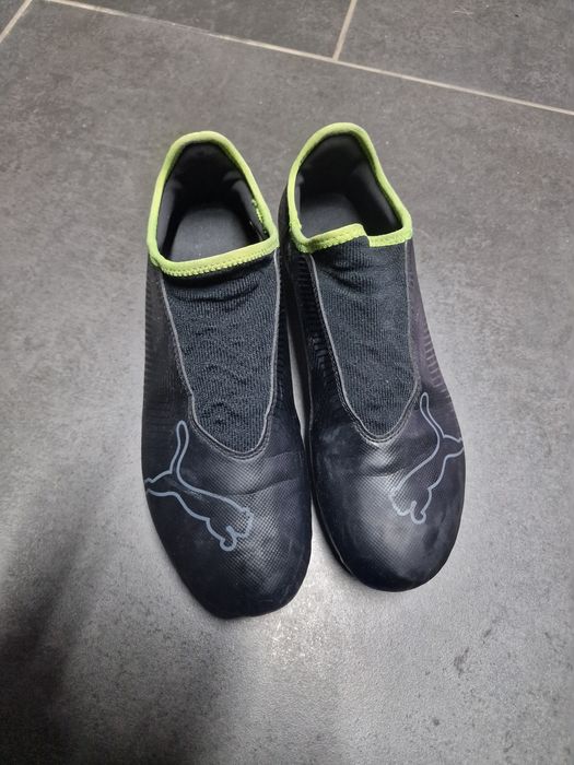Chuteiras Puma tamanho 42.5 como novas