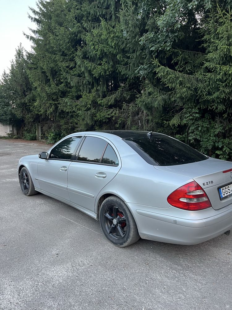 Mercedes W211 2.7 МКПП