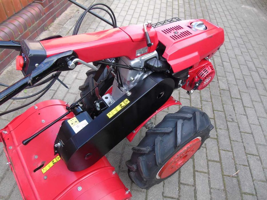 Glebogryzarka spalinowa dzik HONDA F 720  SUPER STAN