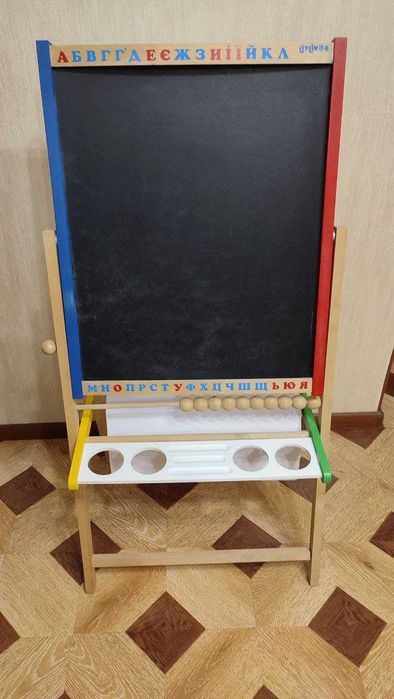 Мольберт двухсторонний 3 в 1: на бумаге, мелками, маркерами