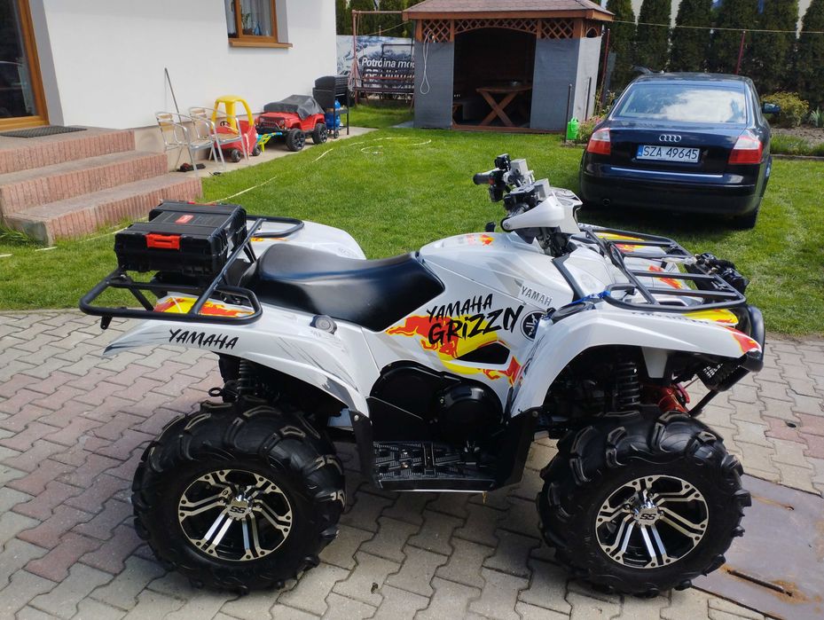 Yamaha Grizzly 700.  2017r stan BDB !!