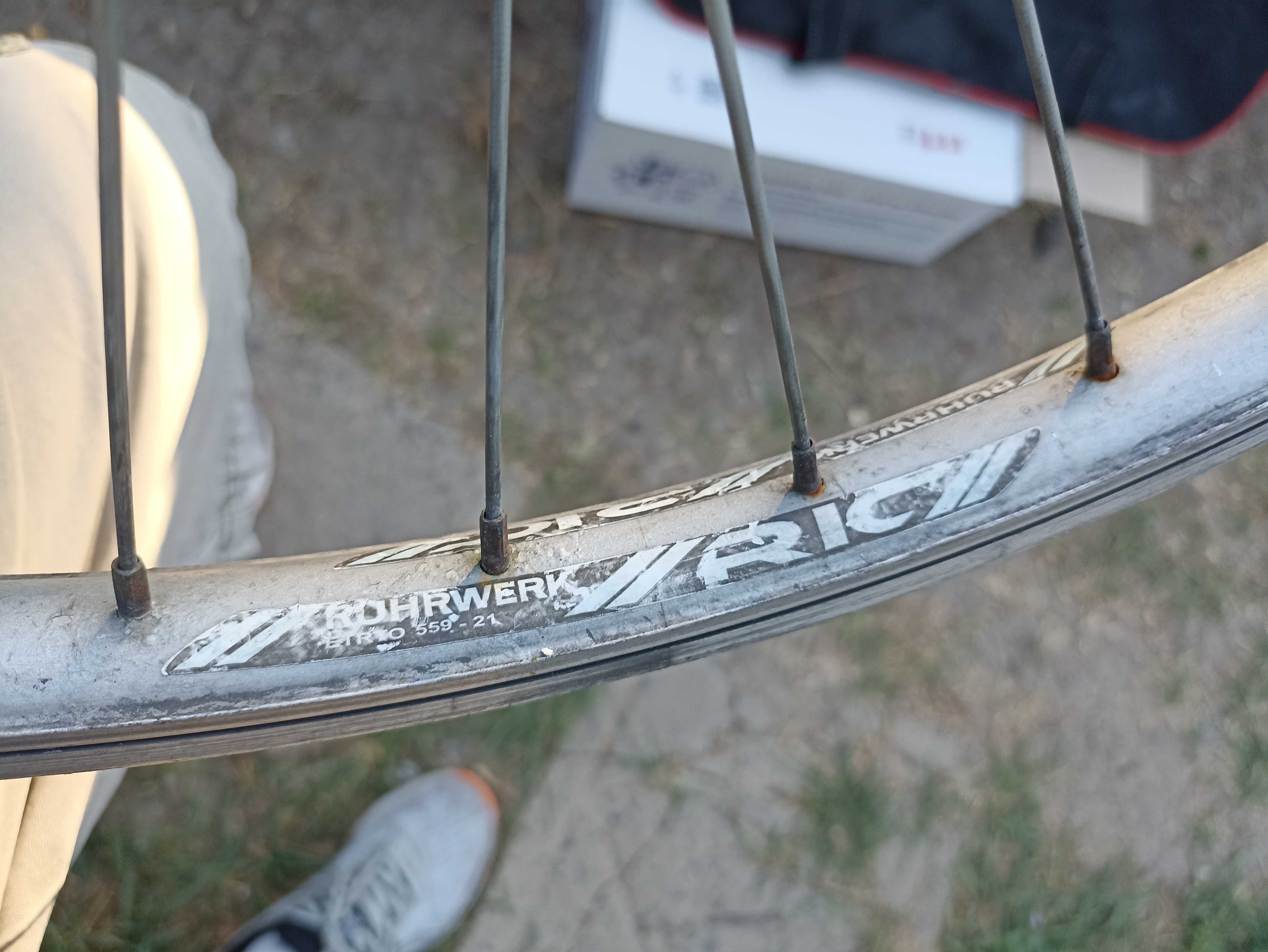 Колесо і Динамо втулка Shimano-DH-3N20.обод Ruhrwerk  26" з Германії!!