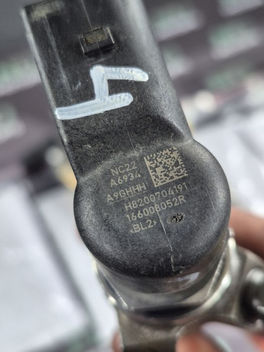 Форсунка 1.5 dCi Megane Scenic Qashqai Laguna Duster