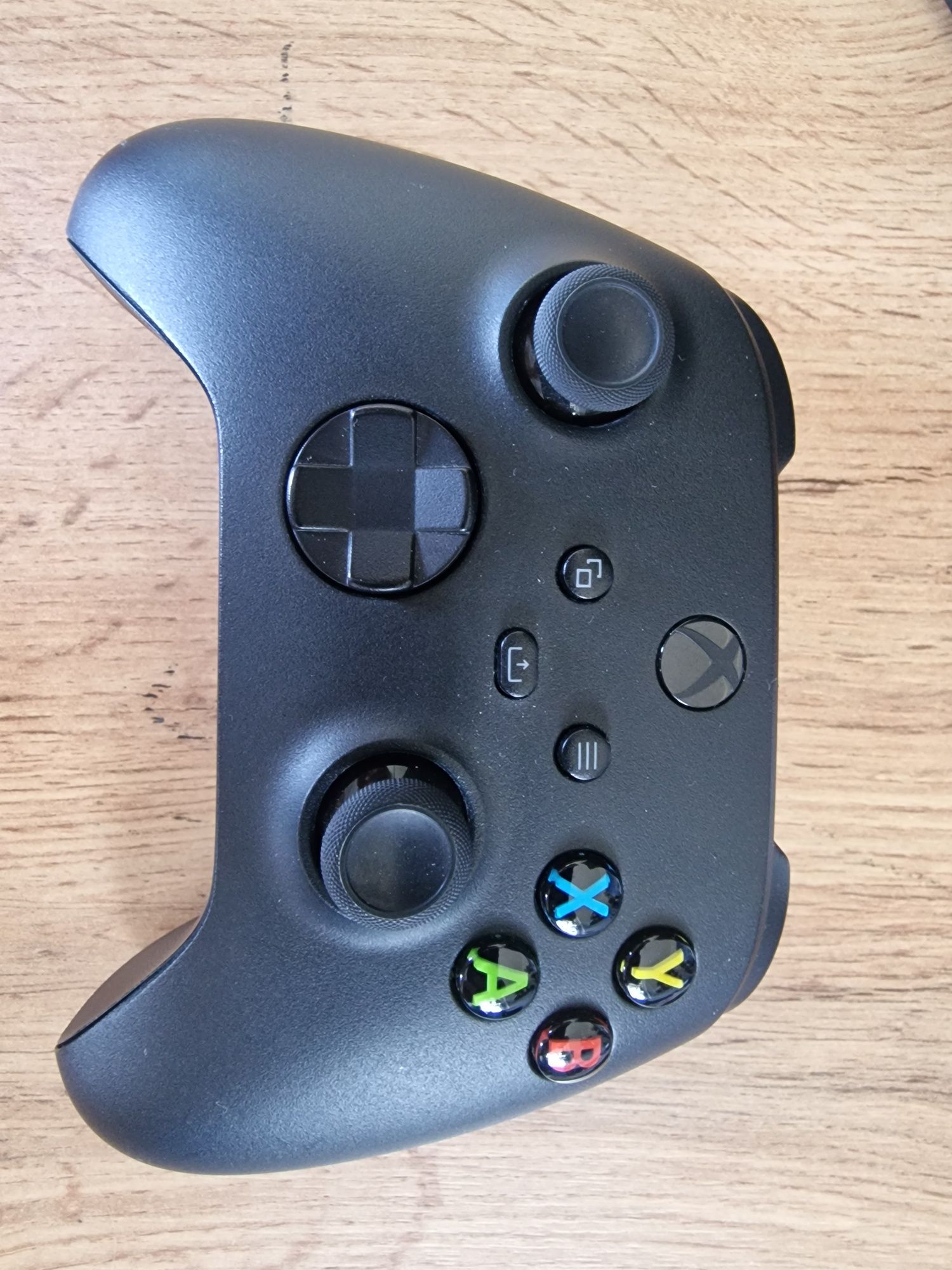 Konsola Microsoft XBOX Series X 1TB HDMI pad plus gry