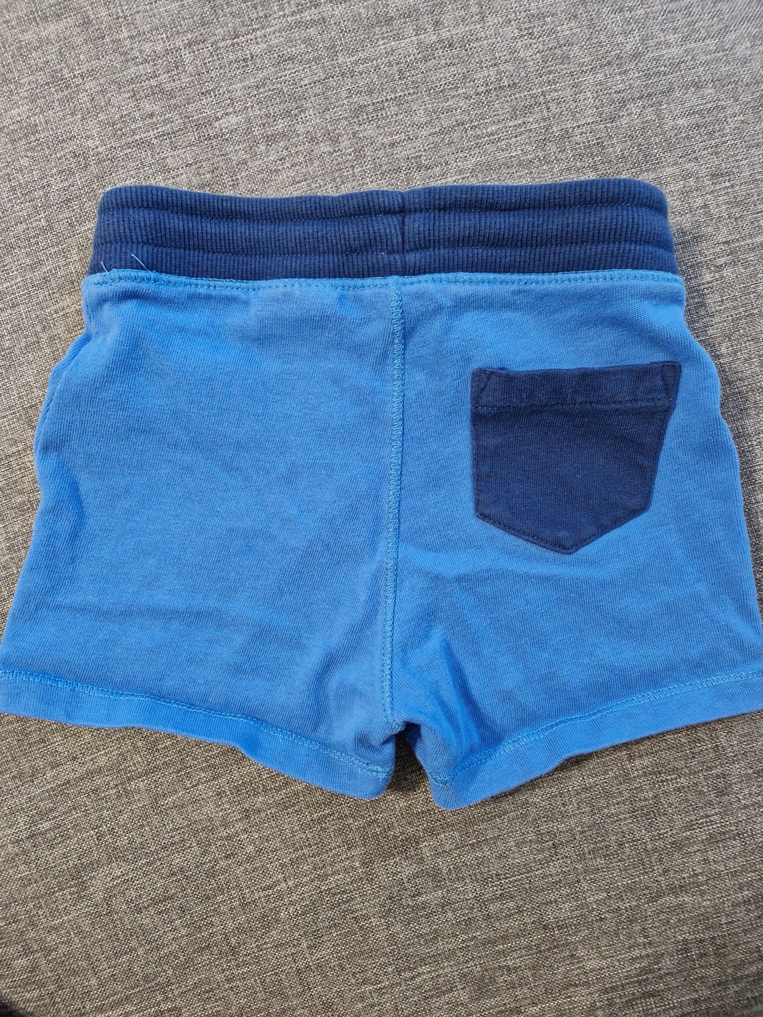 Krotkie spodenki h&m 4-6 miesiecy,  68 cm