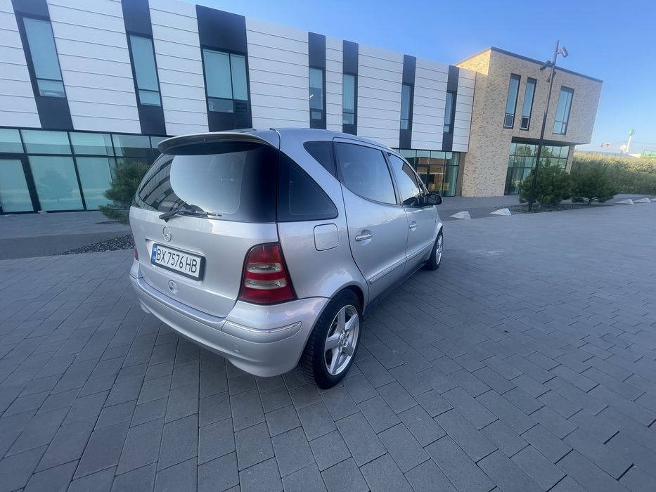 Машинка в доброму стані на автоматі