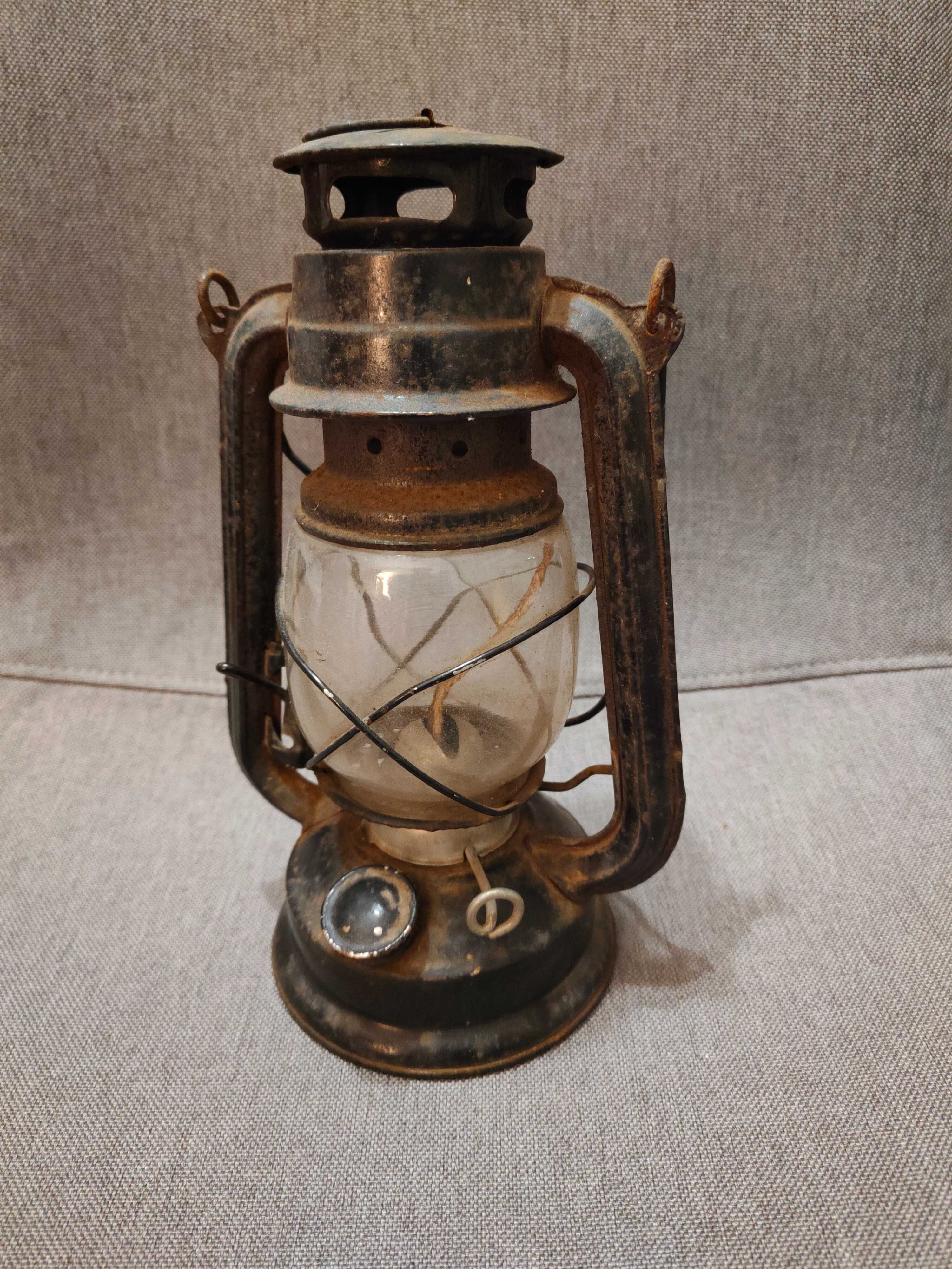 Lampa naftowa kompletna z PRL-u
