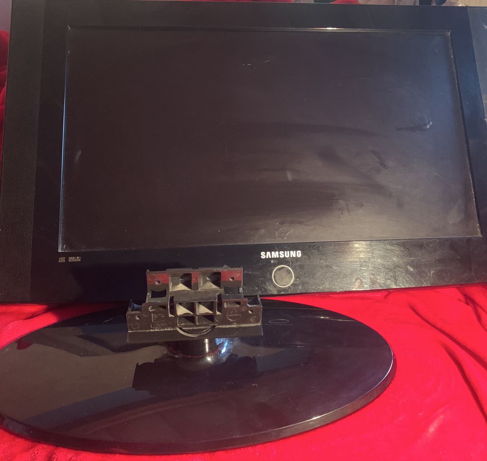 Telewizor 44/73w dobrym stanie