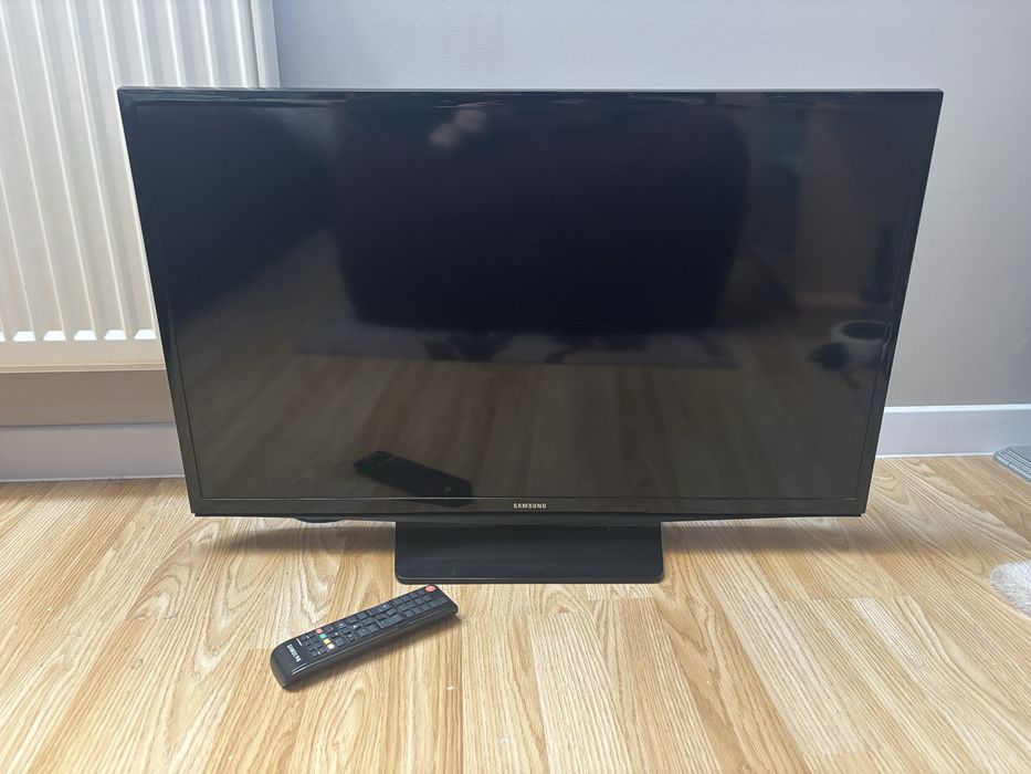 Телевізор Samsung UE32H4000AW