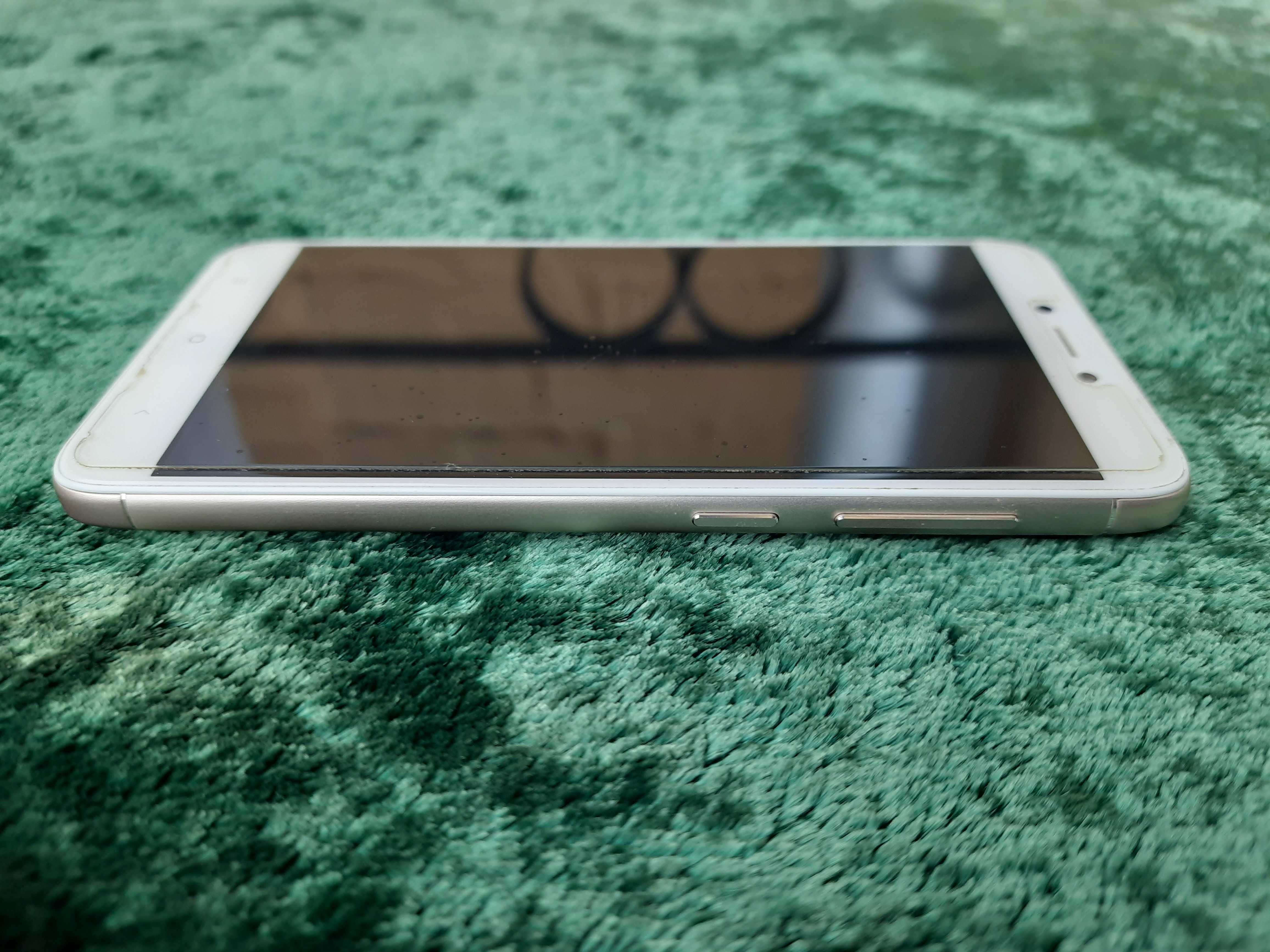 Смартфон Xiaomi Redmi 4х 2GB/16GB Gold
