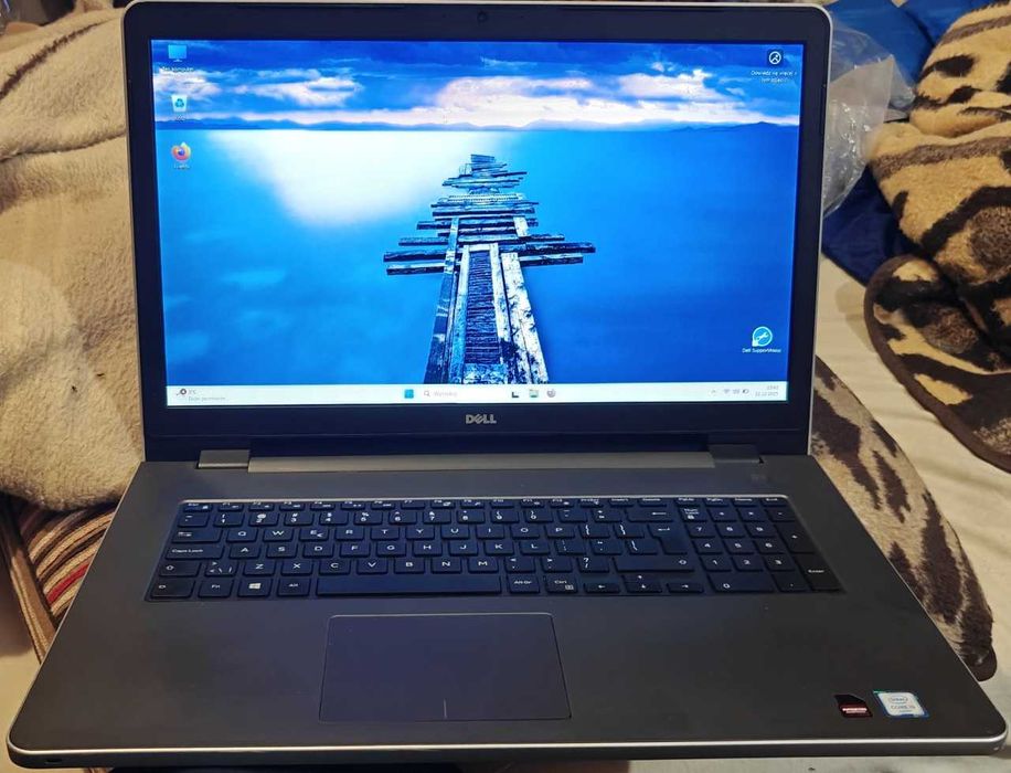 Laptop 17 cali Dell Inspiron 5759 i5-6200u 8/256 SSD Windows 11 DVD-RW
