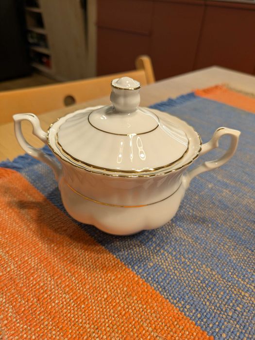 Cukiernica Porcelana Chodzież kolekcja IWONA Złota Linia B014 150 ml