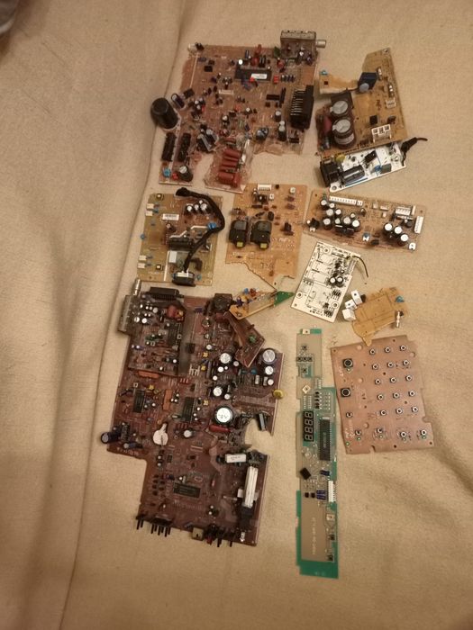 Złom komputerowy , elektroniczny na odzysk warto !!