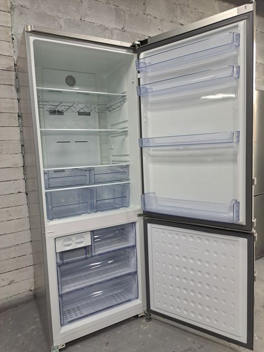 Широкий та високий холодильник Beko FRE54 з NoFrost Доставка та гарант