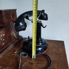 Bardzo Stary telefon antyk