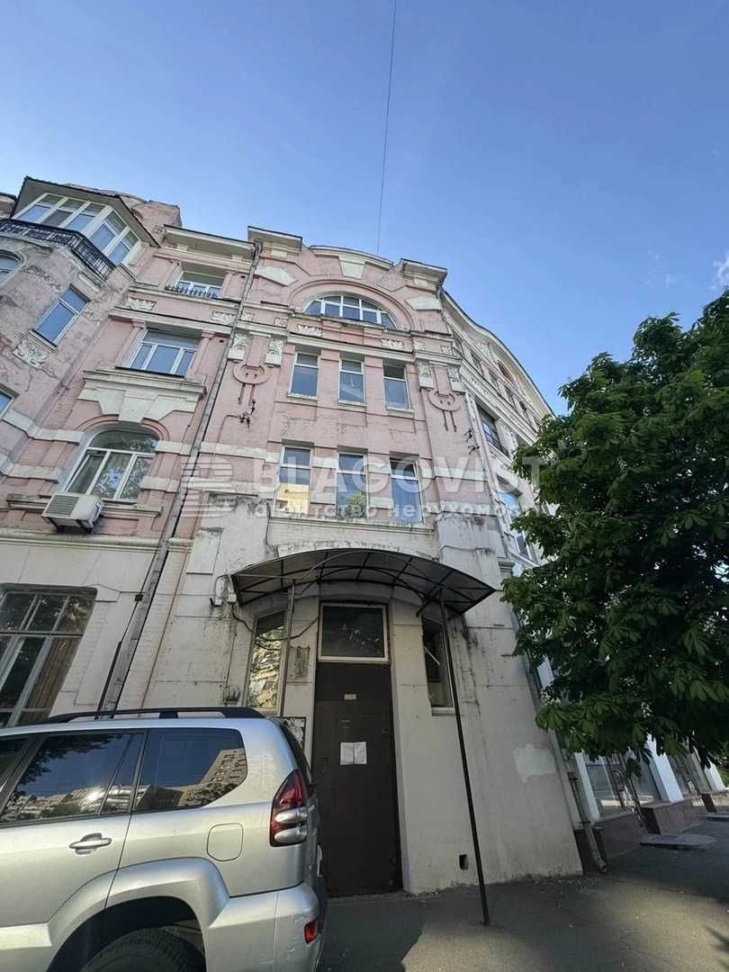 Продаж 2к квартири 58м2 Омеляновича-Павленка (Суворова) 14/12 ЦЕНТР