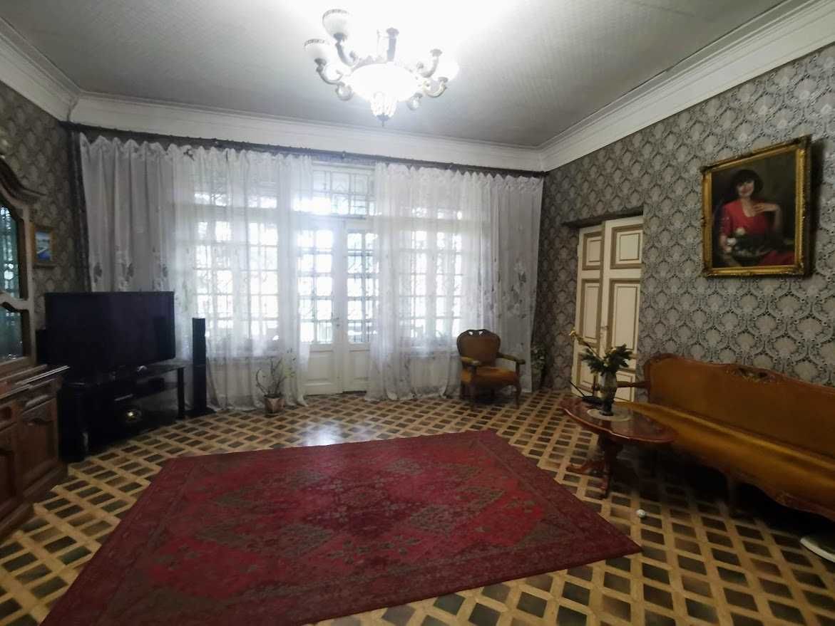 Продажа, дом 200м в центре, г. Каменское