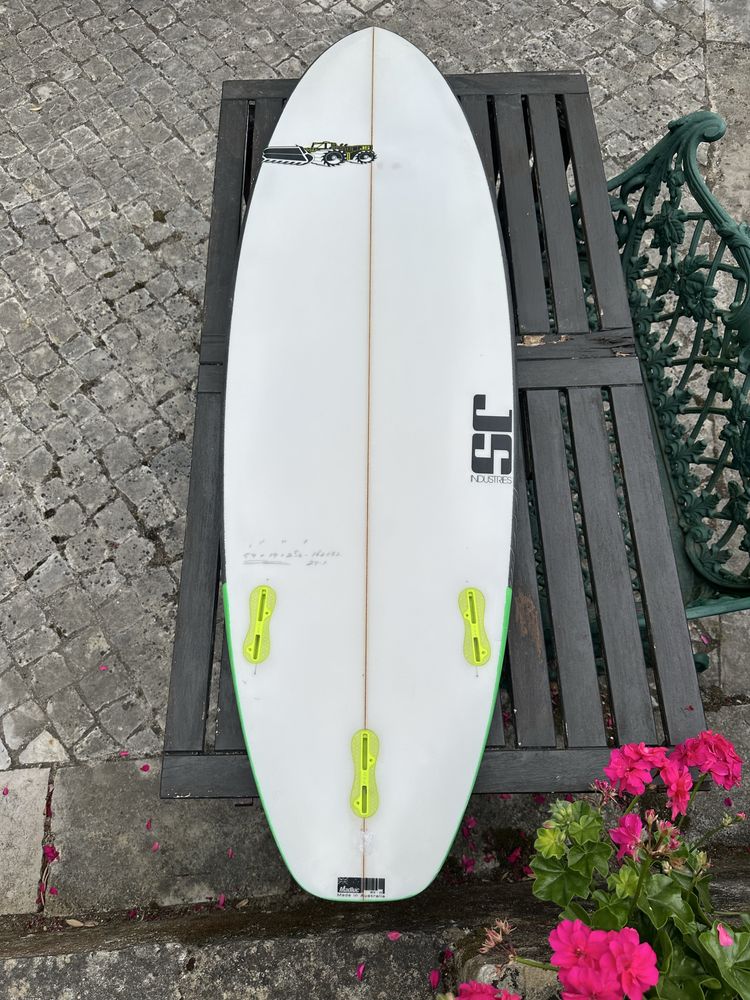 Prancha Surf JS Monsta Box 5’9 x 19 x 2 5/6 27,1 L