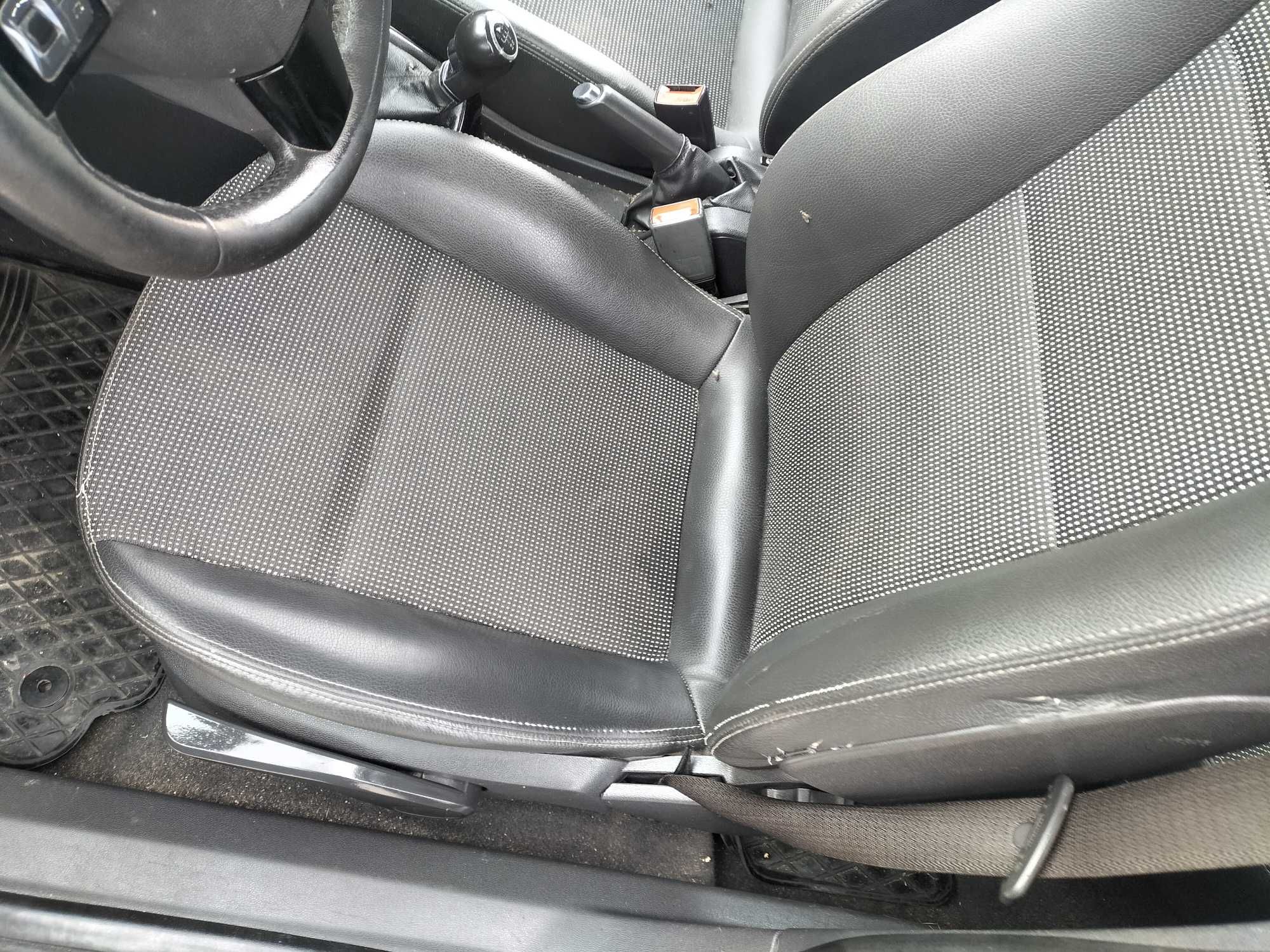 Opel Astra  H  1,4 90 KM nowe opony